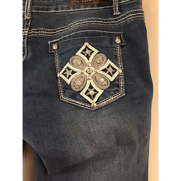 Super Nice Vivi Diva Dark Demim Rhinestone Accent Jeans Sz Junior 11 - Picture 3 of 4